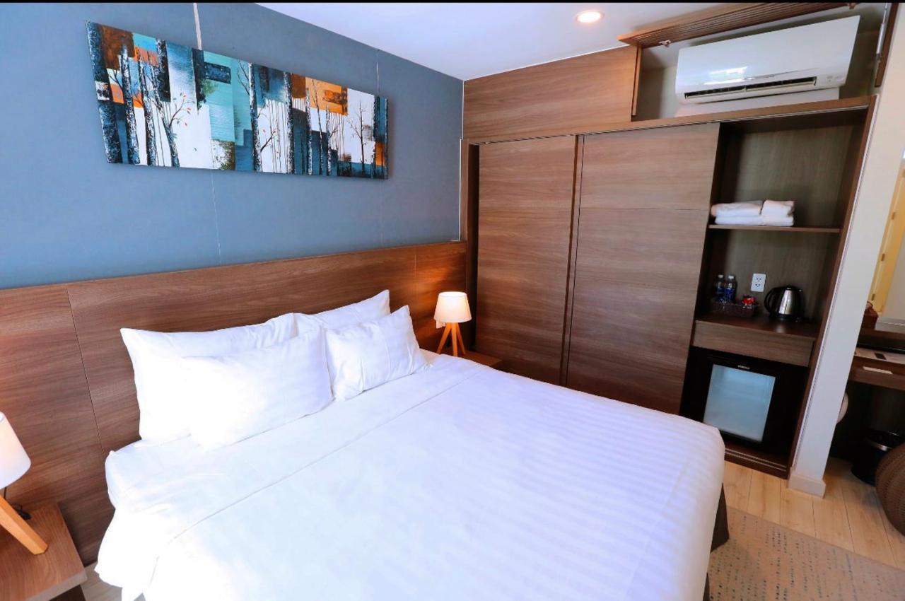 Okinawa Villas And Beach Club - Oceanami Resort 隆海 外观 照片